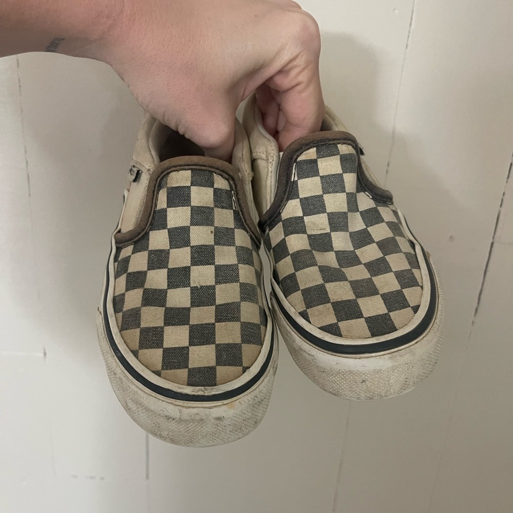 Vans - Picture 3 of 4